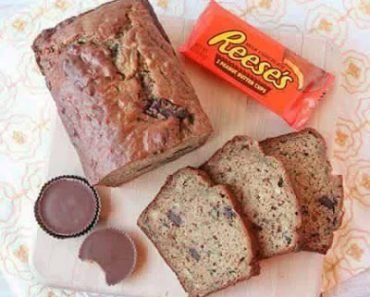 PEANUT BUTTER CUP BANANA BREAD