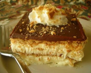 Delish! Chocolate Eclair Dessert