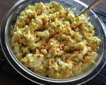 Low carb Cauliflower Salad!