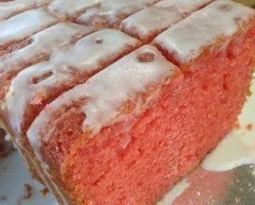 Strawberry Pound Cake