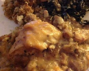 Crock Pot Chicken, Gravy, and Stuffing