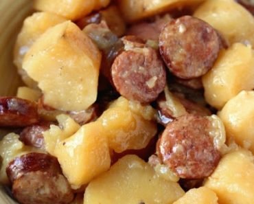 Crockpot Sausage & Potatoes