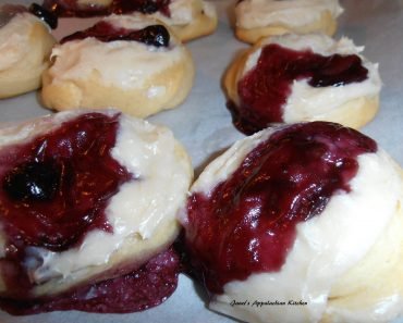 Easy Cream Cheese Danish