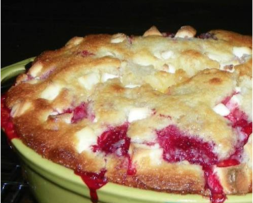 STRAWBERRY CREAM CHEESE COBBLER